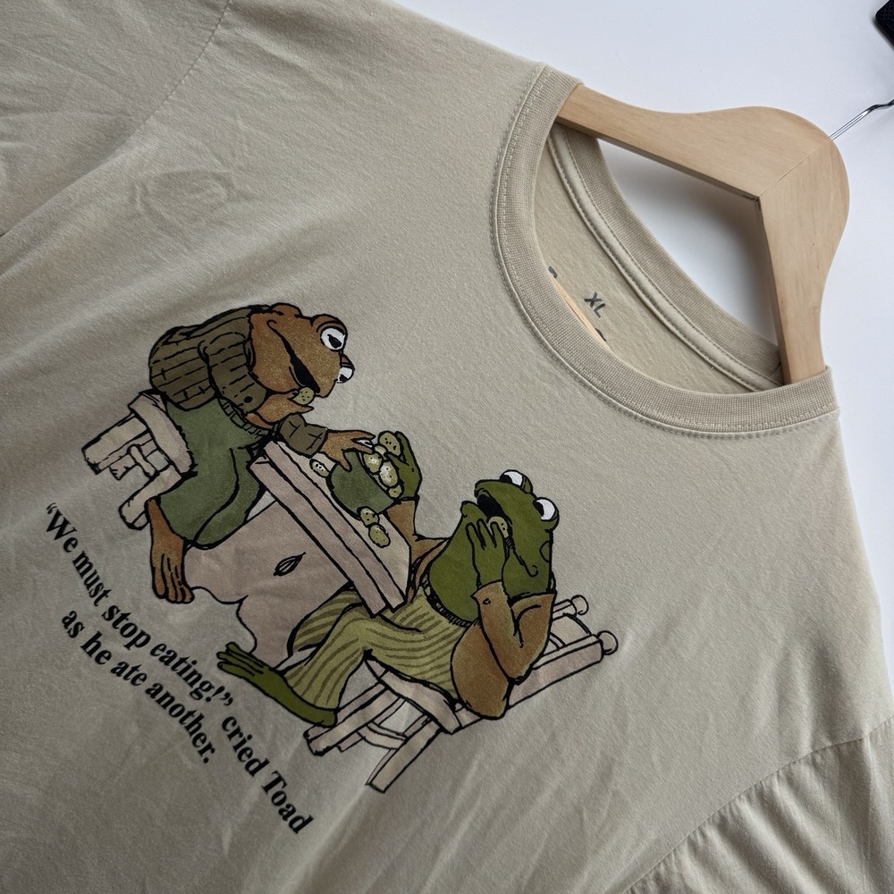 Frog and Toad Together T-Shirt Mens XL Cream Beige Book Quote Graphic Tee